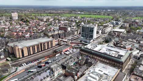 harrogate, centro de la ciudad de north yorkshire, reino unido drone, aéreo