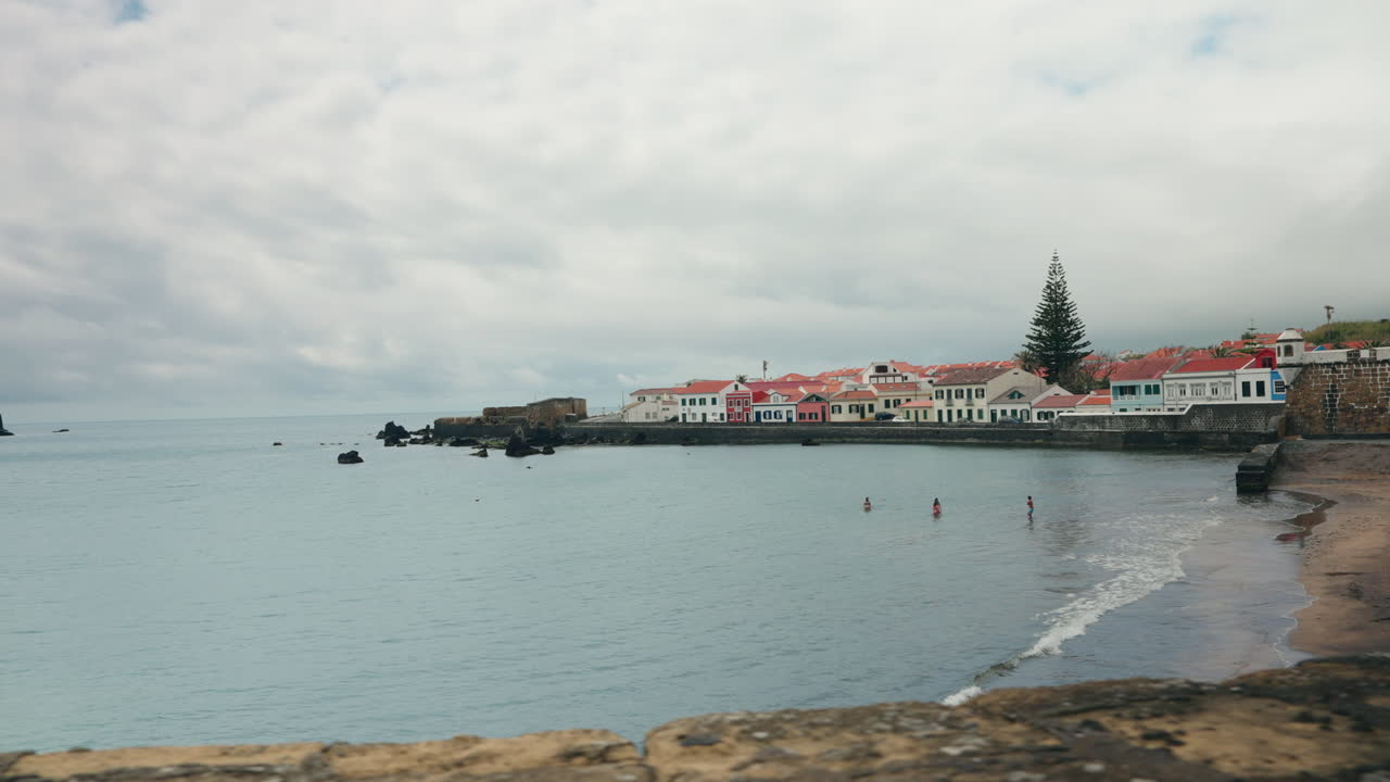 amplia vista panorámica de las pequeñas