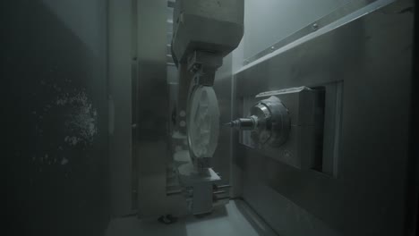 máquina de corte por cnc de coronas de zirconia a partir de circonia sin cocer