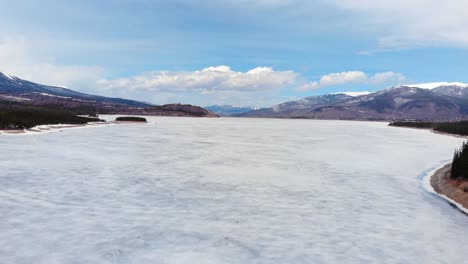 Dillon-Stausee,-Colorado,-USA