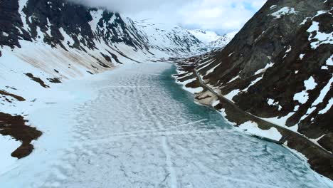 imágenes aéreas de la hermosa naturaleza de noruega.