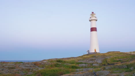 faro de store torungen en la isla de store torungen en el municipio de arendal en el condado de agder, noruega