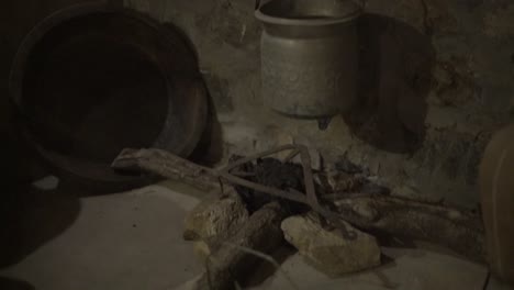 interior traditional algerian house - kabylian - slow motion