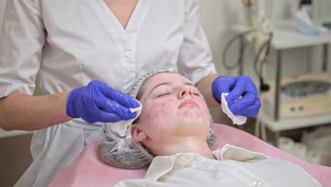 sesión de tratamiento facial