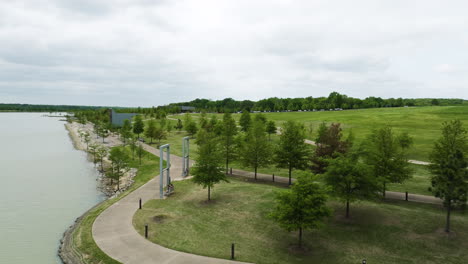 Idyllic-Scenery-At-Shelby-Farms-Park-In-Tennessee,-United-States---Aerial-Drone-Shot