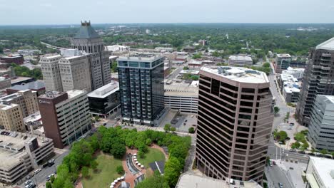 Hohe-Luftumlaufbahn-Greensboro-Nc,-Skyline-Von-North-Carolina