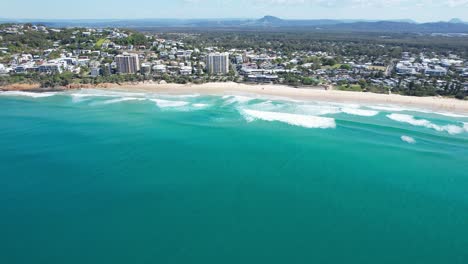 Seacoast-Cityscape-Of-Coolum-Beach-In-Noosa-Region,-Sunshine-Coast,-Queensland-Australia