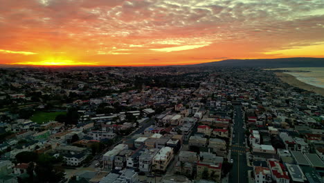 manhattan beach casas con vistas al océano pacífico con vistas a la bahía de santa mónica en el sur de california