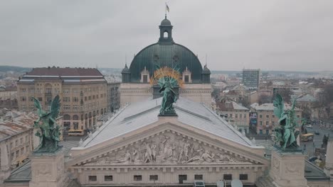 항공 도시 lviv, 우크라이나. 유럽 도시. 도시의 인기 지역. lviv 오페라