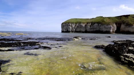 Las-Olas-Rompiendo-En-La-Costa-Inglesa-En-Bridlington