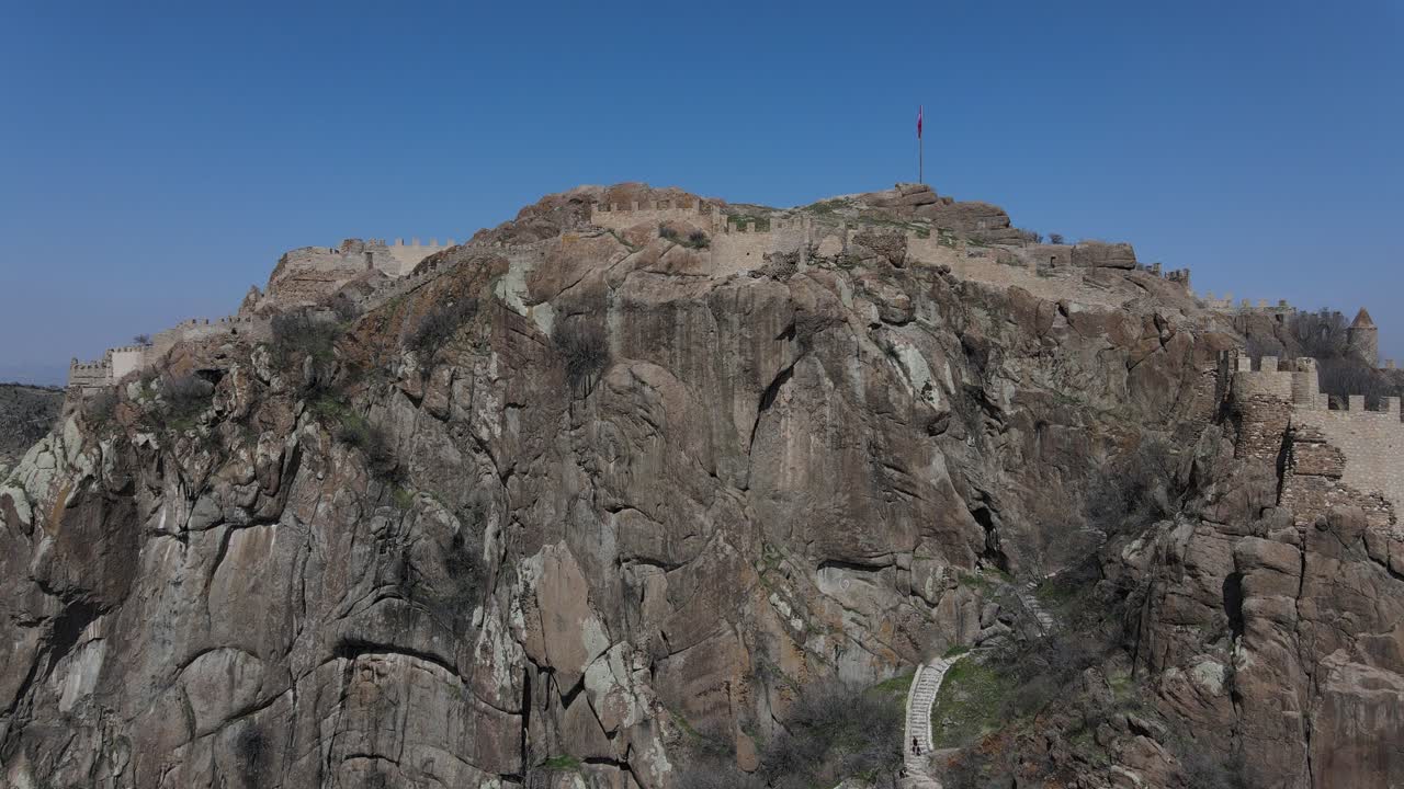 역사적인 성 유적 항공기 드론