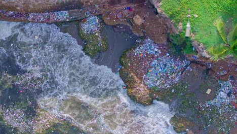 Fuerte-Contaminación-Marina-Como-Basura-Basuras-Costa