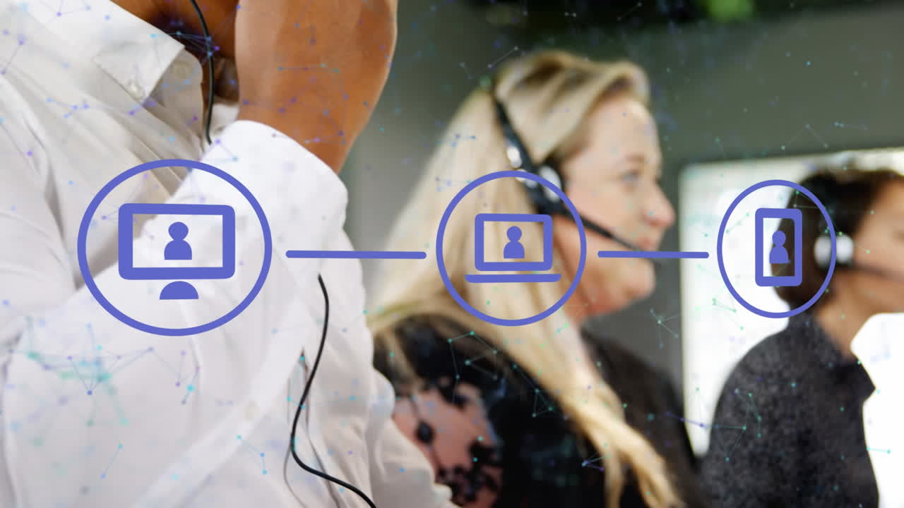 전화 헤드 ⁇ 을 사용하는 비즈니스 사람 위에 세 개의 디지털 아이콘의 세트의 애니메이션