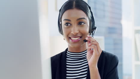 representante de servicio al cliente feliz
