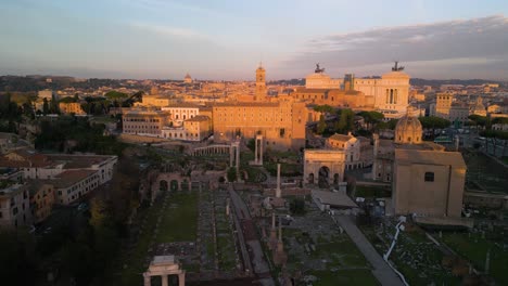 Foro-Romano:-Un-Dron-Desciende-Para-Revelar-Ruinas-Antiguas