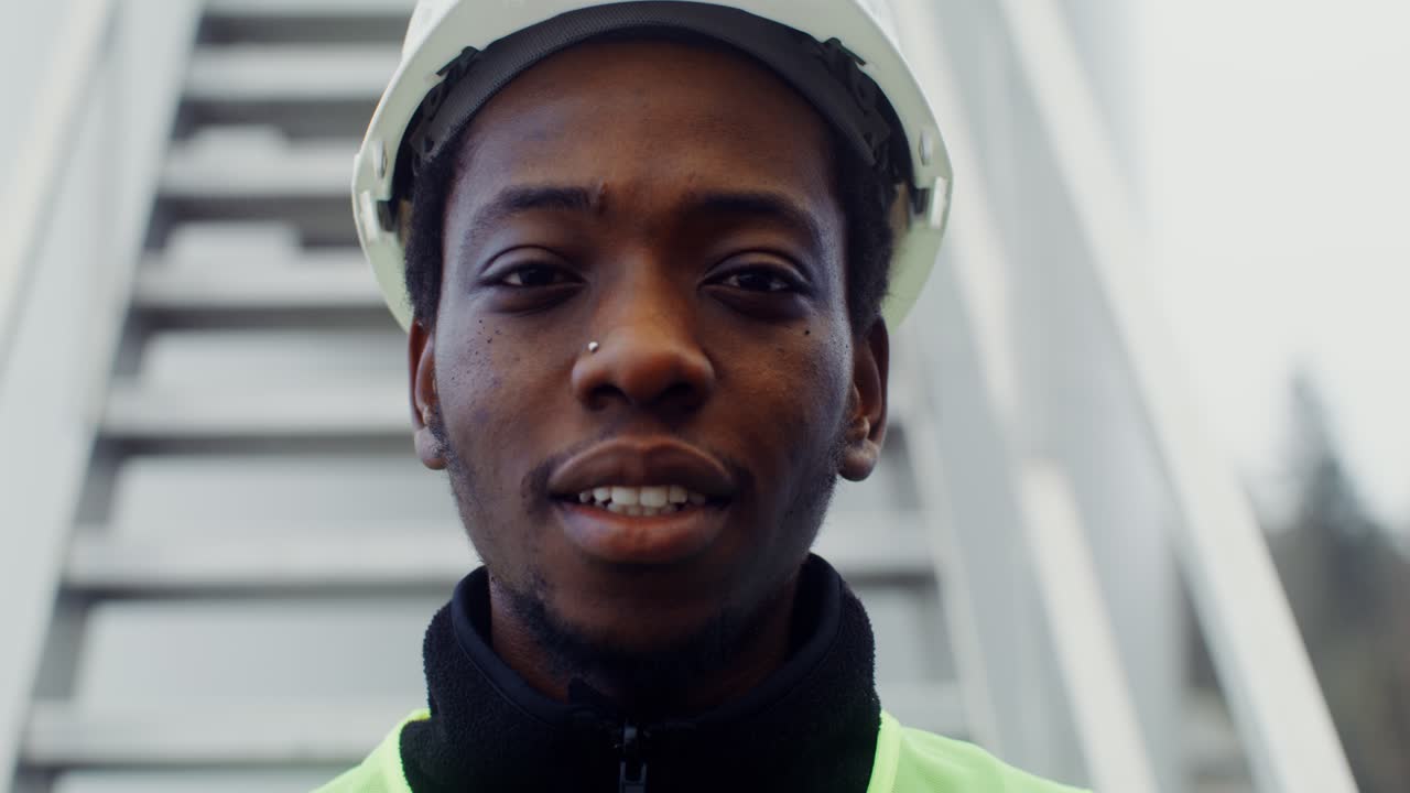 Retrato de un trabajador de la construcción