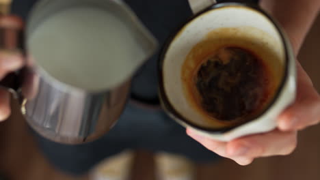 waitress doing latte art