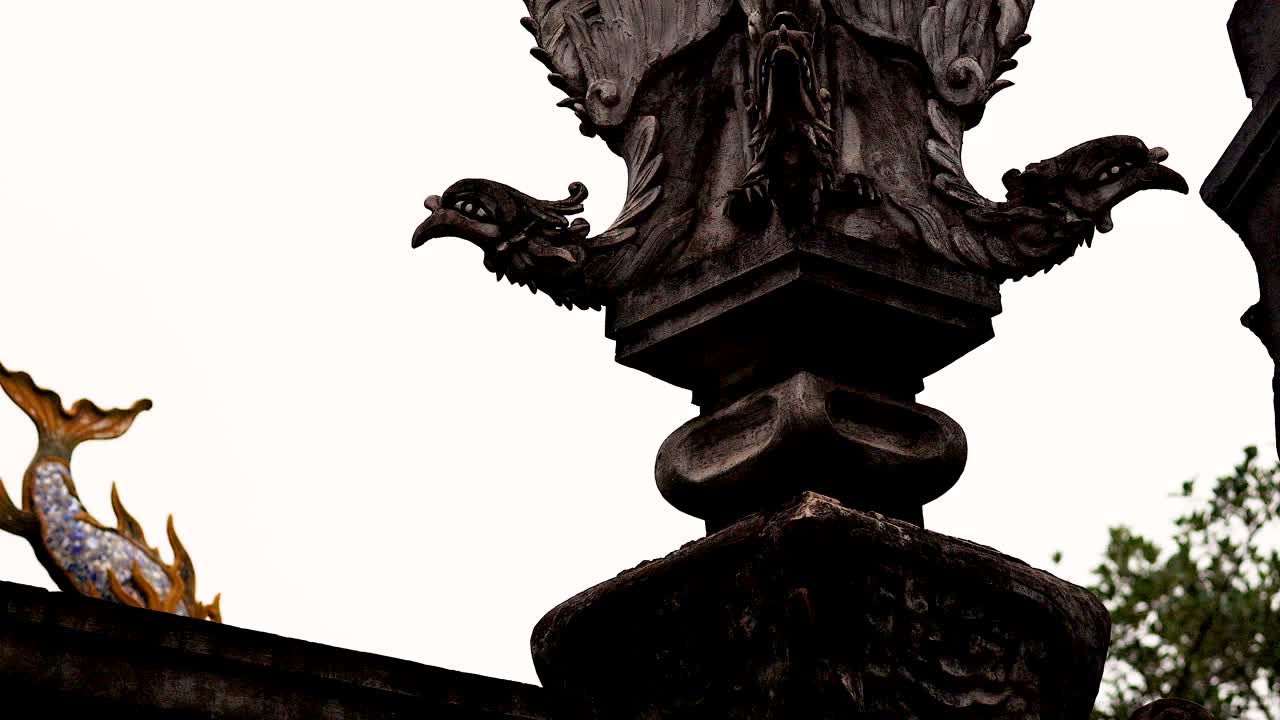 장식적 인 동상 의 상세 한 모습