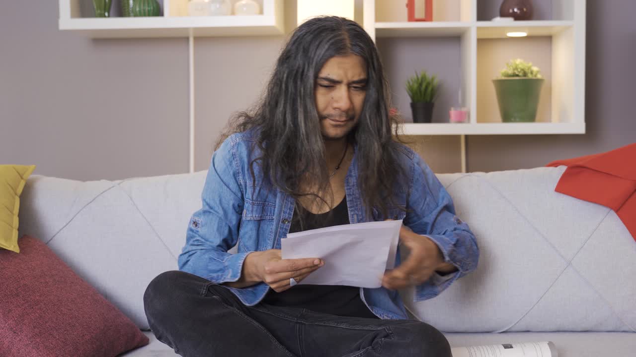 el perezoso no quiere trabajar.