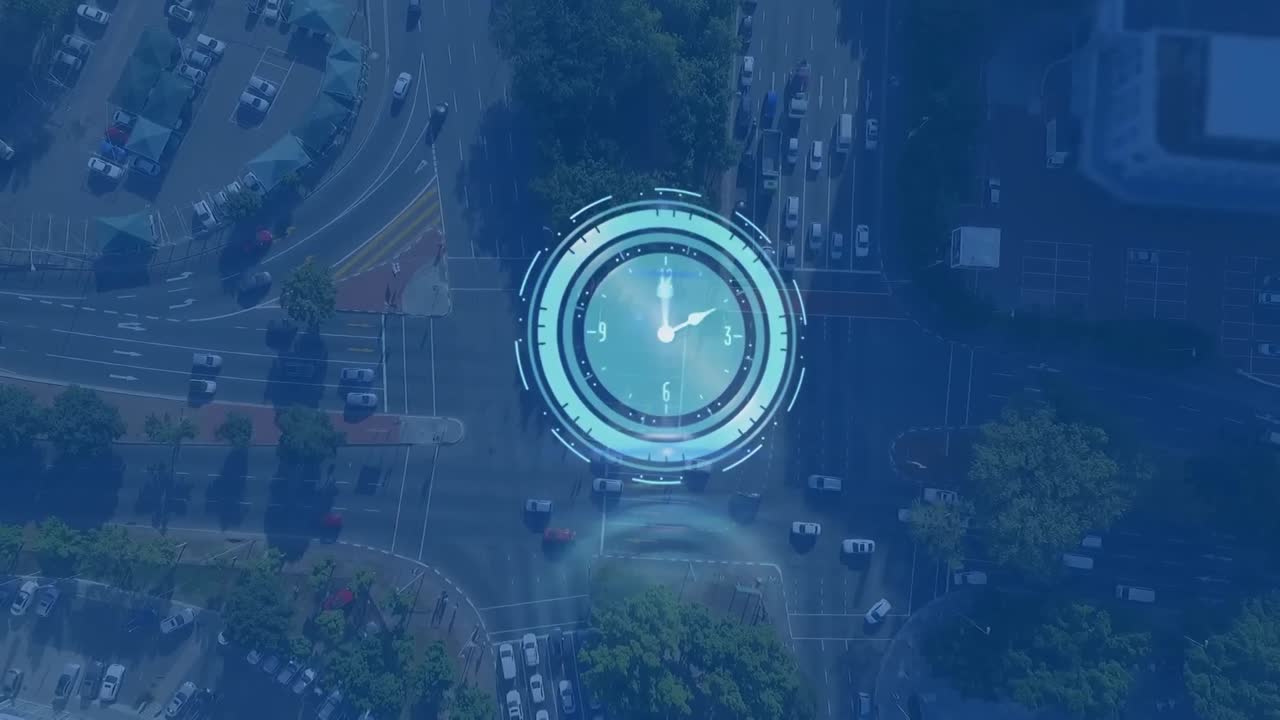 Animazione di un orologio che si muove velocemente su un paesaggio urbano