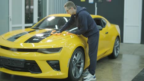 professional car detailing – washing, ceramic coating, and interior cleaning