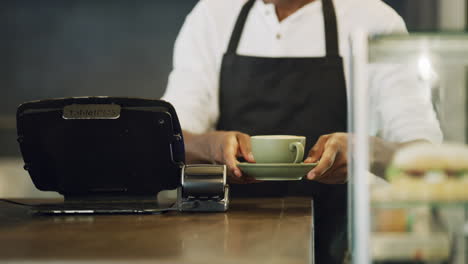 Heiß-Aus-Der-Kaffeepresse