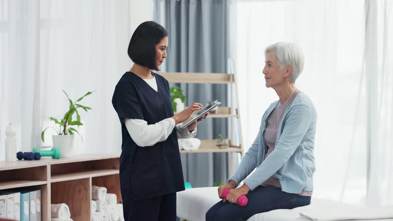 시니어 여성, 물리 치료
