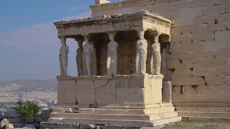 parallax motion of the front porch of the caryatids at the erechtheion temple on the acropolis, athens, greece