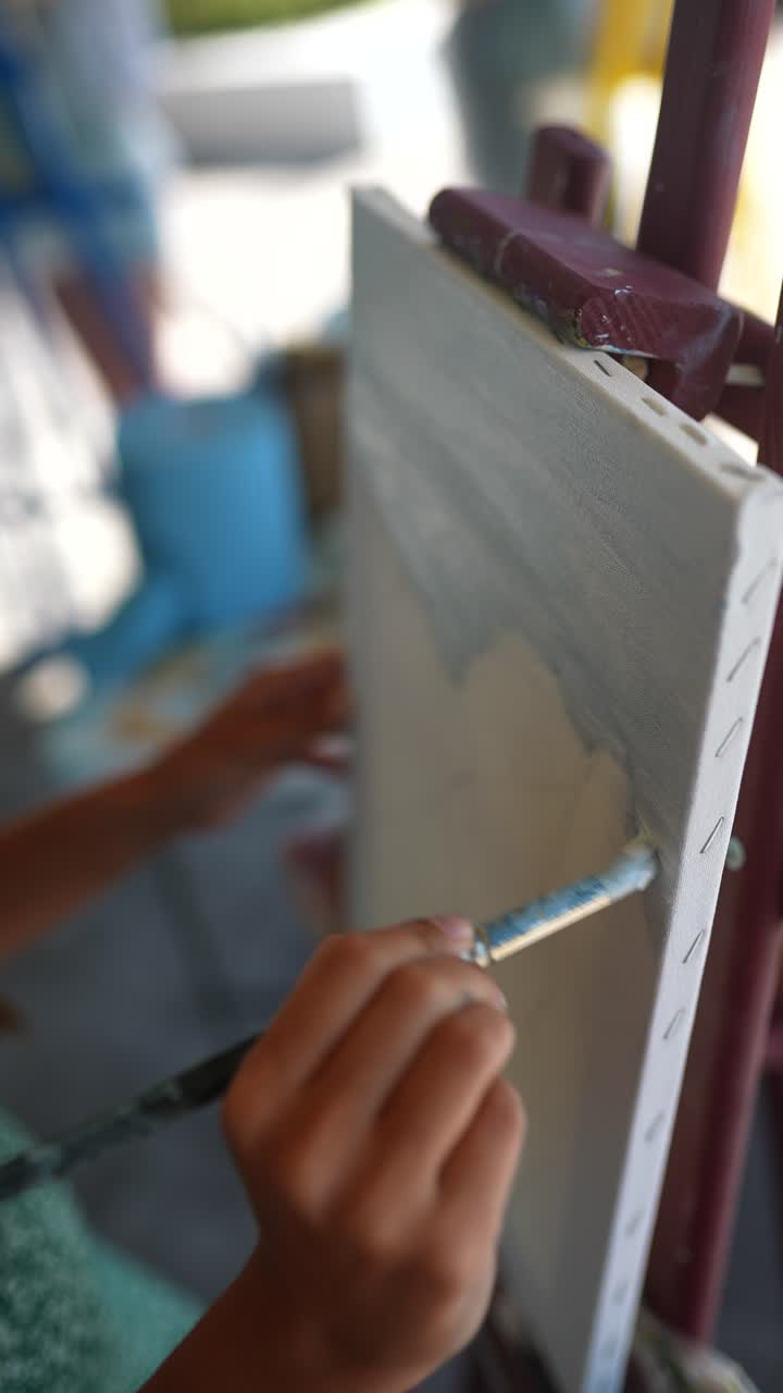 pintura de un niño en lienzo