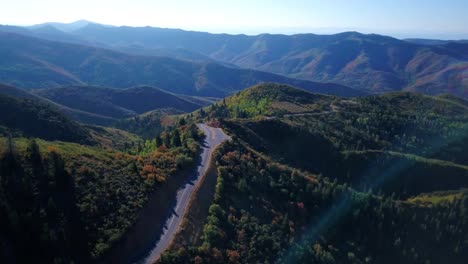 Luftaufnahmen-über-Nepo-Loop-Utah-Im-Frühherbst