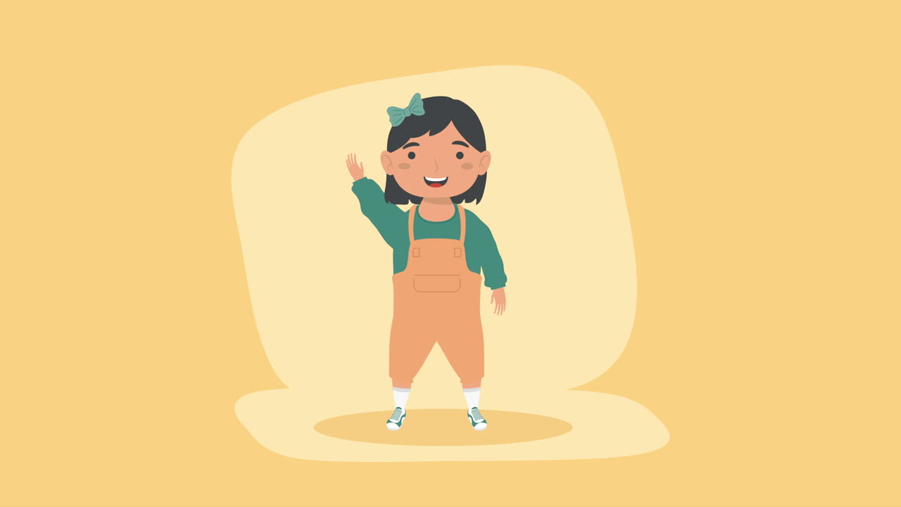 una chica sonriente con un suéter.