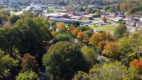 Old-Salem-Museum-with-Fall-leaves-in-Winston-Salem,-NC