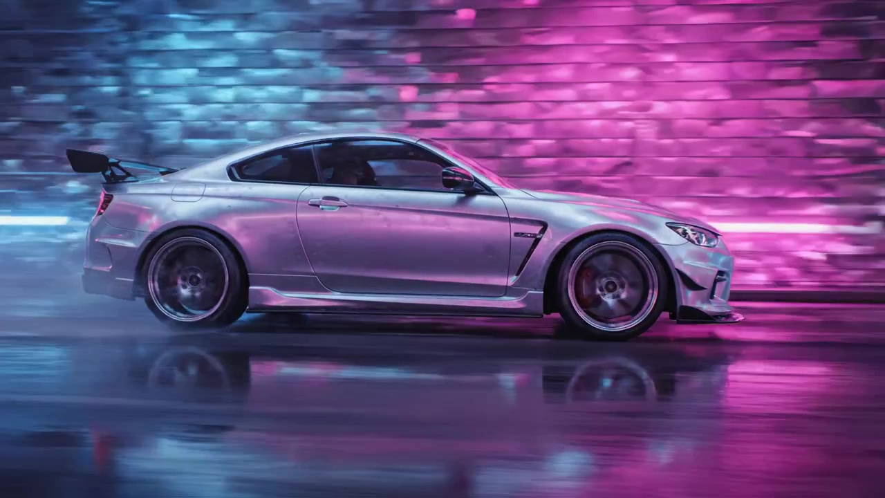 Splendida auto sportiva argentata che corre sotto luci al neon: scatto accattivante di una coupé modificata in movimento con uno sfondo urbano vibrante e riflessi su superficie bagnata