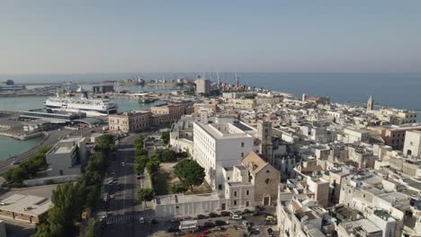 Establishing-shot-of-Bari,-Italy-and-cruiseliners-docked-in-the-port