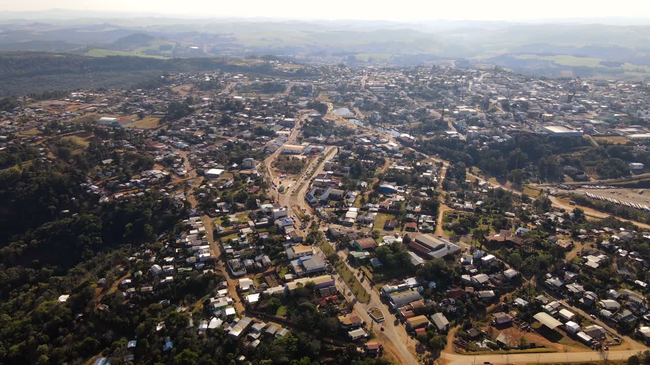 Vista aerea di Bernardo de Irigoyen, Misiones e Dionísio Cerqueira, Brasile