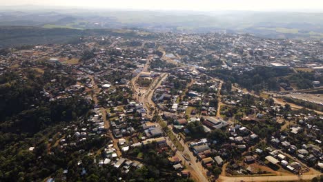 Aerial-view-of-Bernardo-de-Irigoyen,-Misiones-and-Dionísio-Cerqueira,-Brazil