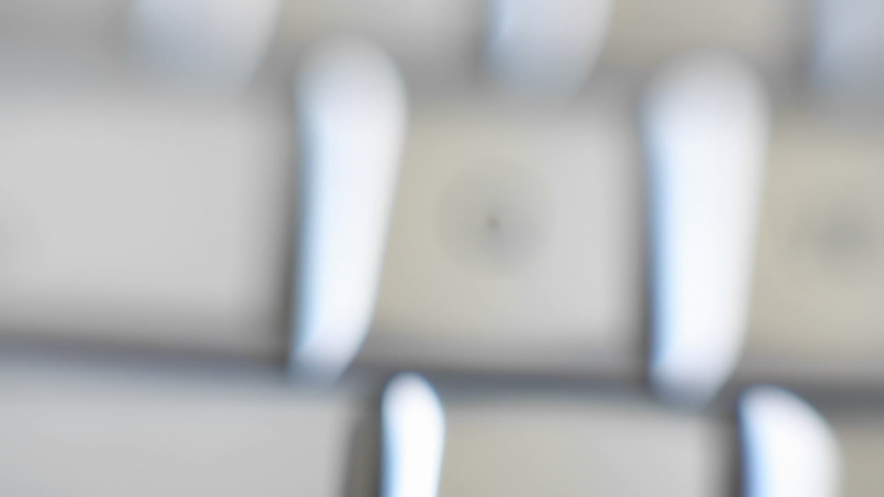 문자 q는 컴퓨터 키보드에 있습니다