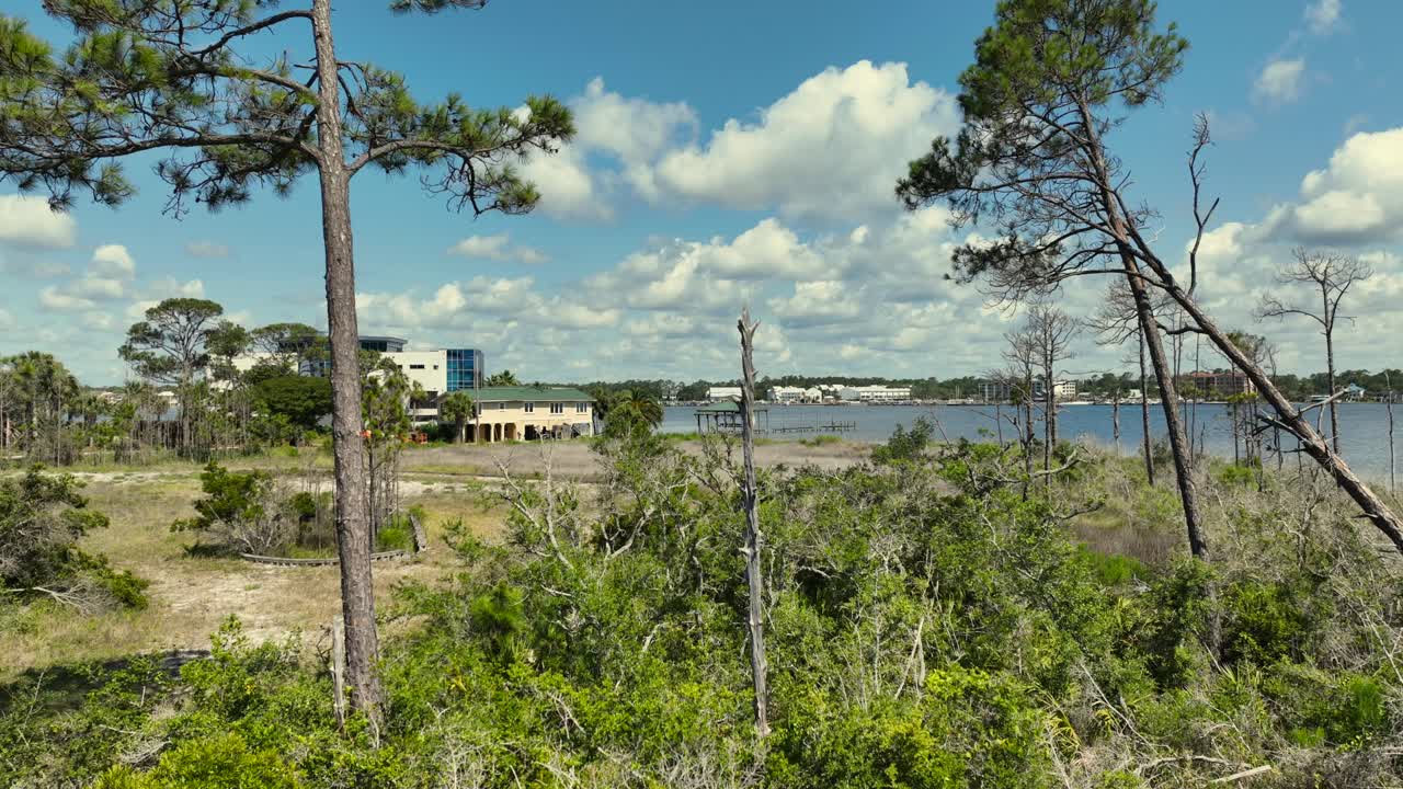 vista aérea de la bahía en orange beach, alabama