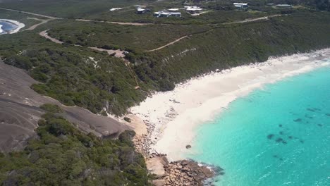 Waves-retracing-from-quiet-Australian-coastline