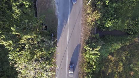 Smooth-aerial-view-flight