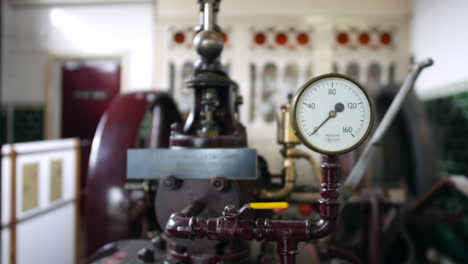 Vintage-Victorian-industrial-revolution-hydraulic-machine-with-pressure-dial