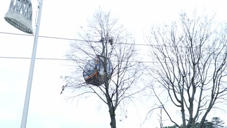 Cable-lift-up-the-mountain-in-the-outskirts-of-Zagreb,-Croatia