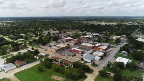 vista aérea de la ciudad de pilot point en texas