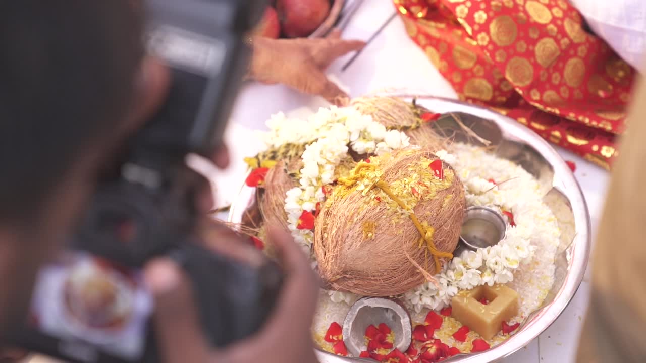 Photographer Capturing The Sacred Thread of Wedding Thali and ...