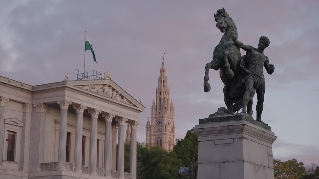 Vienna Rathaus and Statue