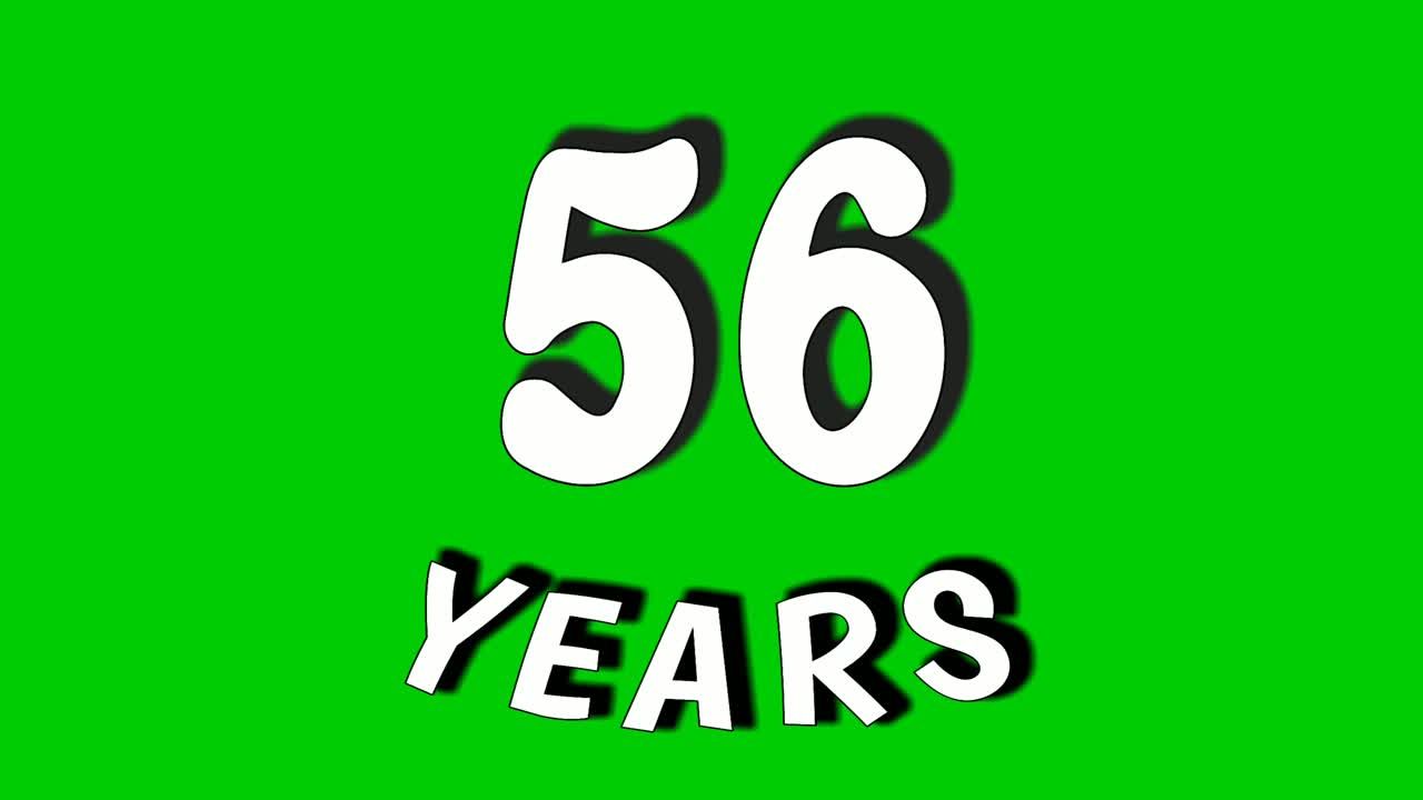 Animazione grafica testuale "56 anni" su schermo verde. Concetto di celebrazione, anniversario, compleanno dei cinquantasei anni. Sfondo chroma key.