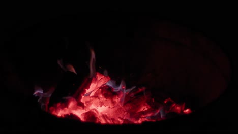 calimg fire in a weber, filmed with a blackmagic pocket cinema camera 6k pro