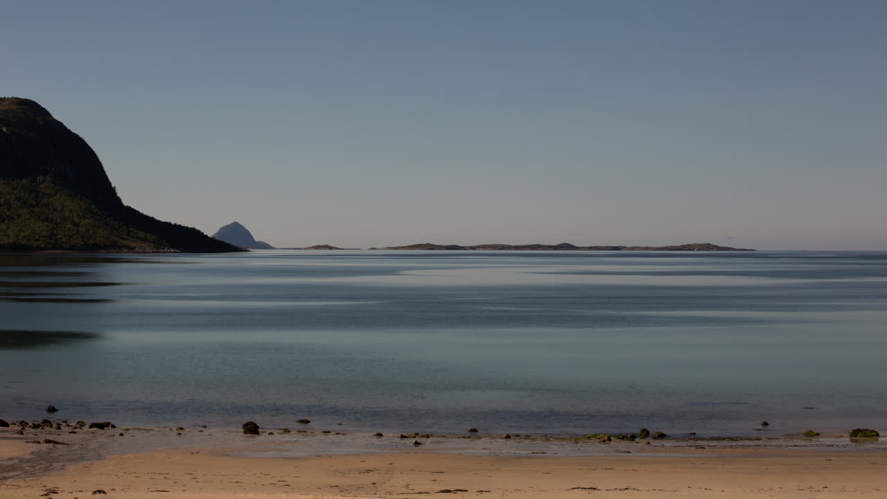 noruega playa cielo despejado 00