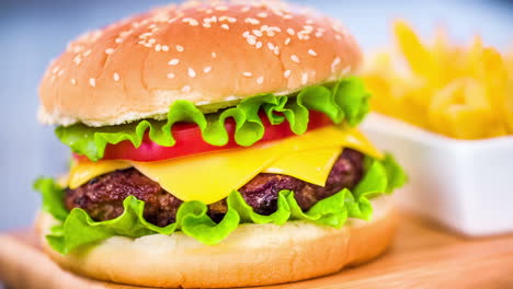 Leckerer-Und-Appetitlicher-Hamburger-Cheeseburger