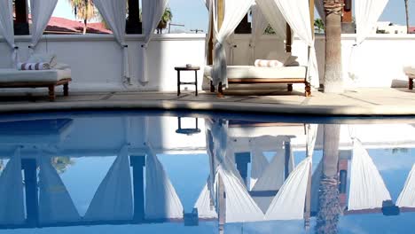 piscina del hotel 08